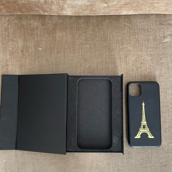 Designer VÊTEMENTS iPhone case - Picture 2 of 6